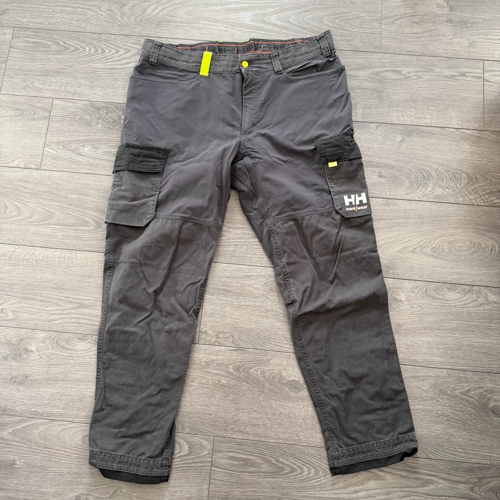 Helly Hansen workwear pants size 38x32.